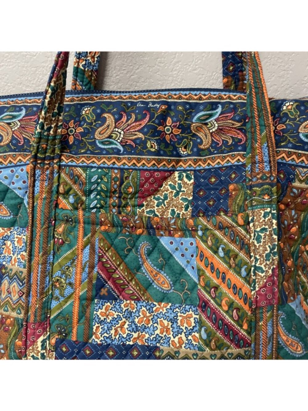 Vintage Retired VERA BRADLEY Designs Rare Medley Print Large 22” Duffel Bag - Picture 2 of 9